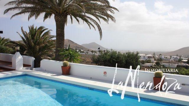 4289-(12) Lanzarote buy villa house haus