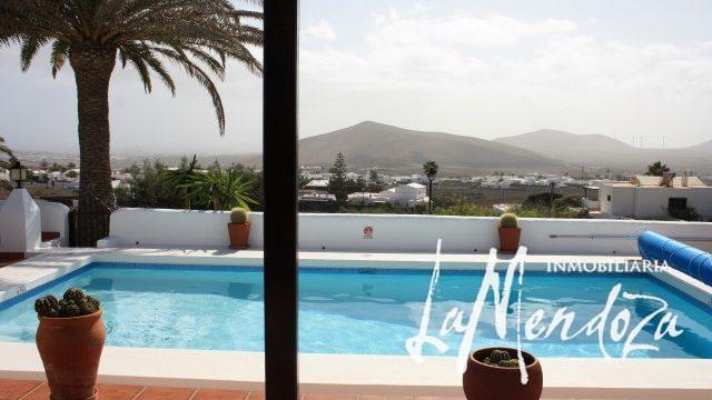 4289-(8) Lanzarote Immobilien Haus kaufen Villa real estate