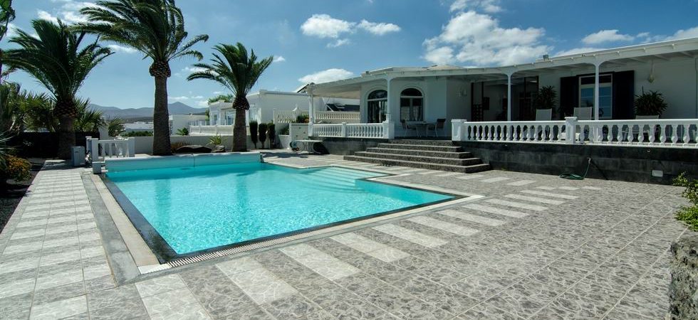 4284-featured Lanzarote villa buy kaufen