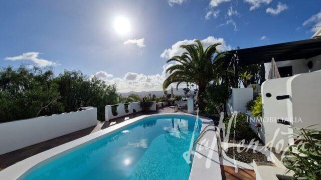 4350 - buy villa lanzarote