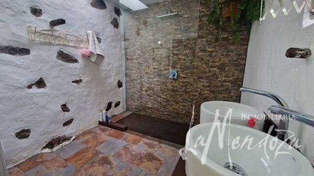 4355 - buy house lanzarote