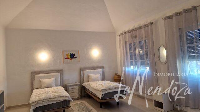 4364 - bedroom apartment